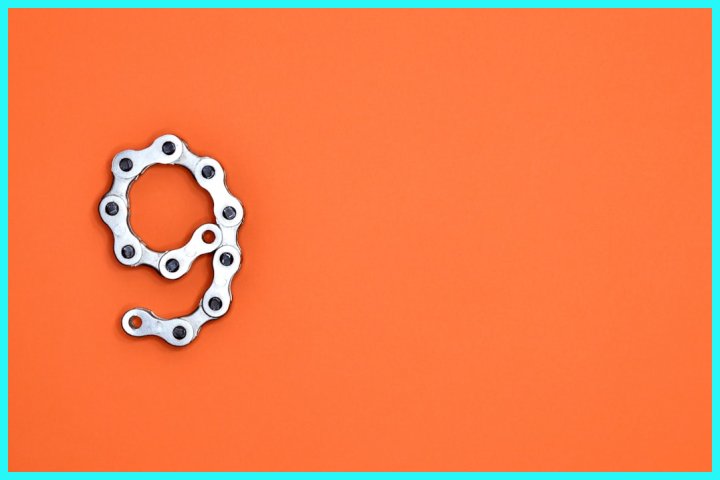 چگونه با ابزار BrandBot نقاط قوت و ضعف برند خود را شناسایی کنیم؟