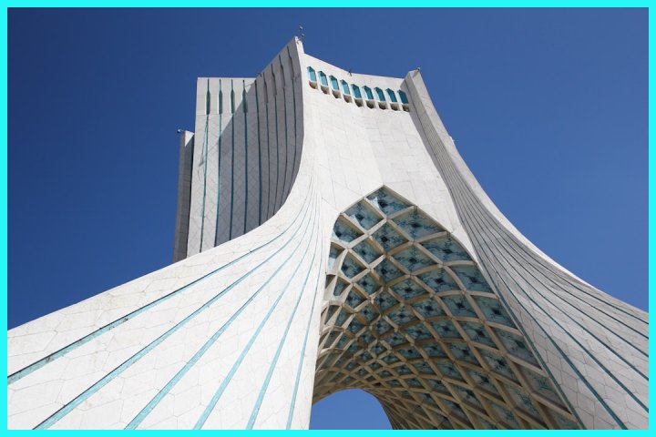 چگونه یک اپلیکیشن کسب‌وکار در ایران با مدل درآمد تبلیغاتی بسازیم؟