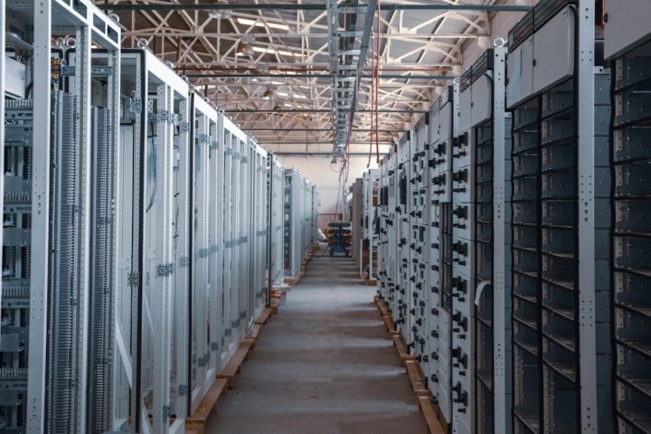 چرا هاست اشتراکی خطرات امنیتی بیشتری برای وردپرس دارد؟