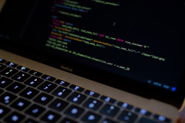 آموزش گام‌به‌گام انتقال wp-config به مسیر امن