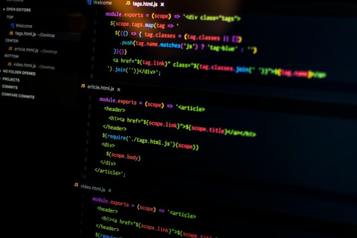 چرا غیرفعال کردن اجرای PHP در پوشه Uploads حیاتی است؟